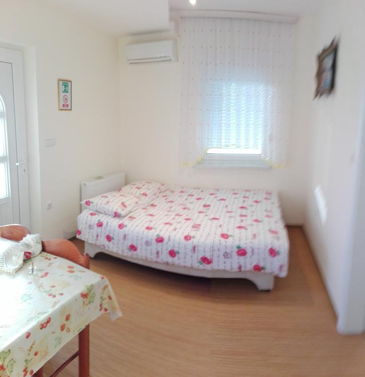 Apartment Gebic Ivan ツリクヴェニツァ エクステリア 写真